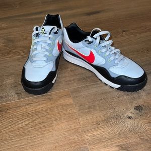 Nike ACG Air sneakers
